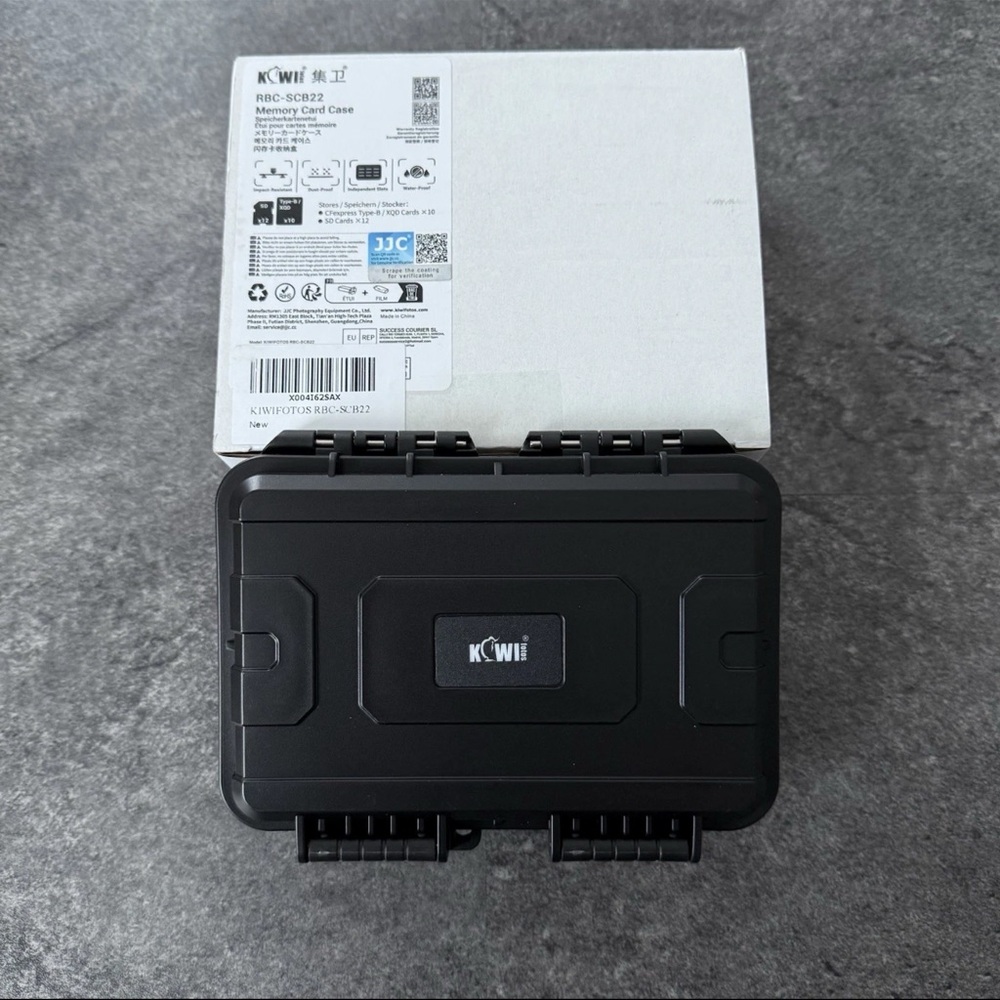 Kiwifotos Waterproof Hard Case for Memory Card Storage + 22 Card Holders